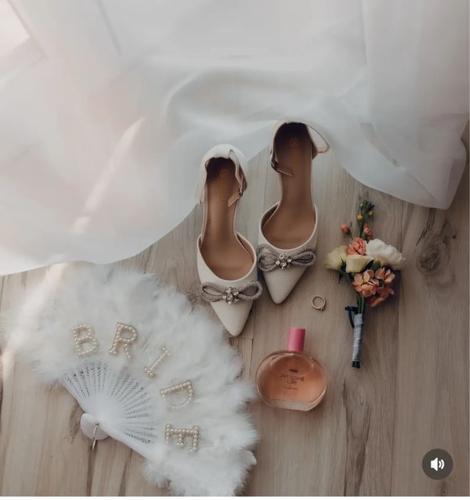 Віяло і шарики  bride,скляні скрині,повязки на ніжку