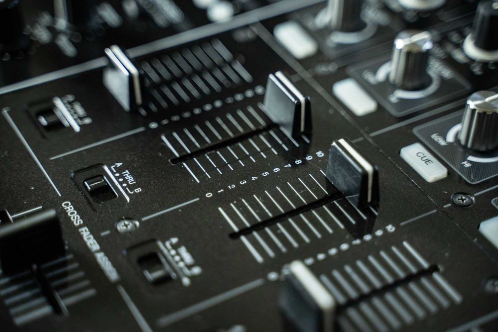 2x Pioneer CDJ-900 Nexus + DJM-850