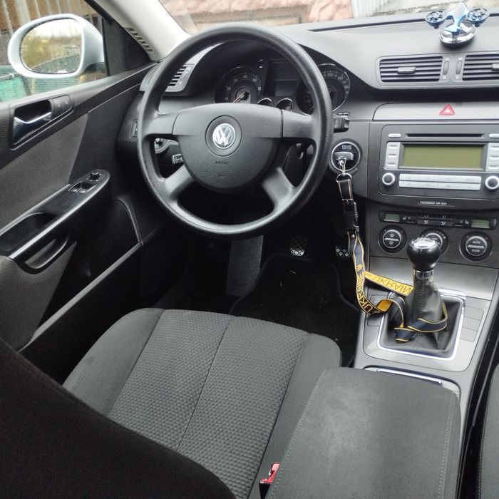 Пасат б6 універсал