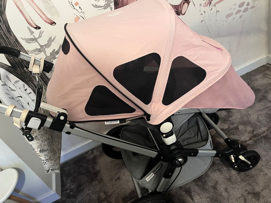 Budka letnia różowa piękna