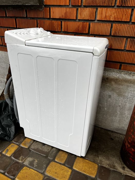 Продам стиральную  машинку б/у