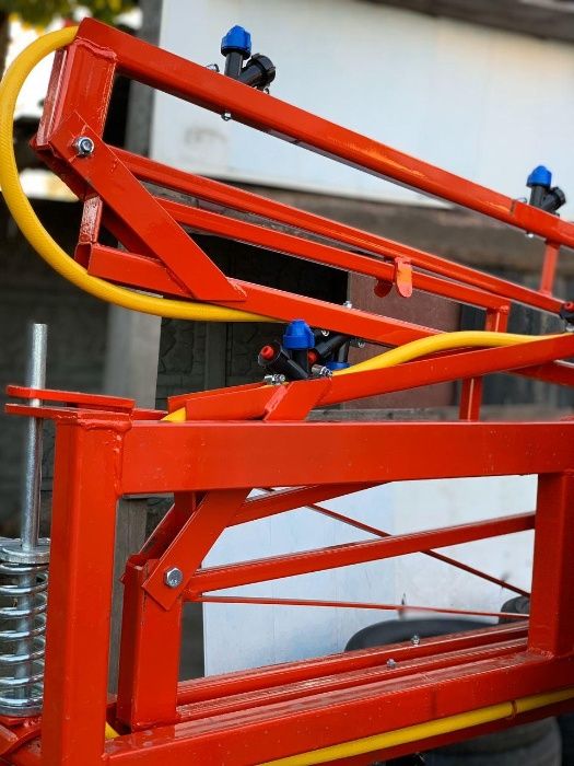 Польовий навісний  обприскувач Polmark, 200л. -  1000 л.,/ 8м - 16м.