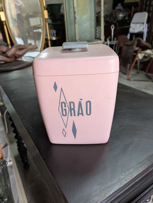 Caixa vintage do grão