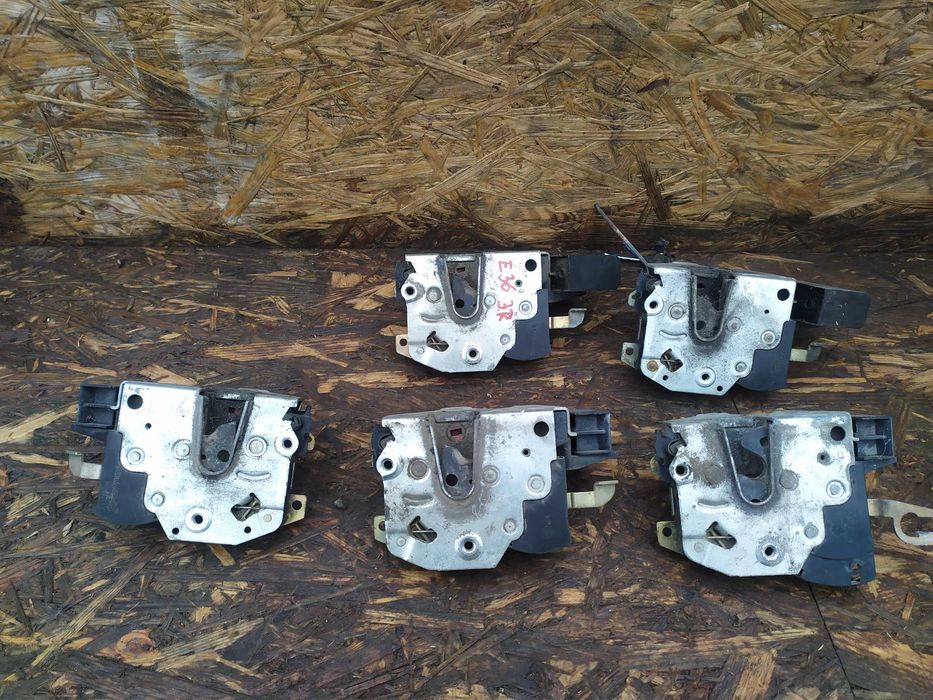 Замок дверей БМВ Е36 BMW E36