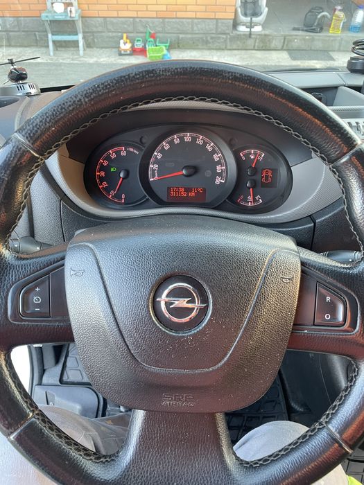 Opel movano 2017
