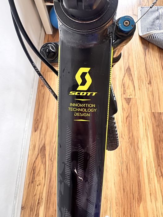 Scott scale 980, M(od 165 cm),11,5kg
