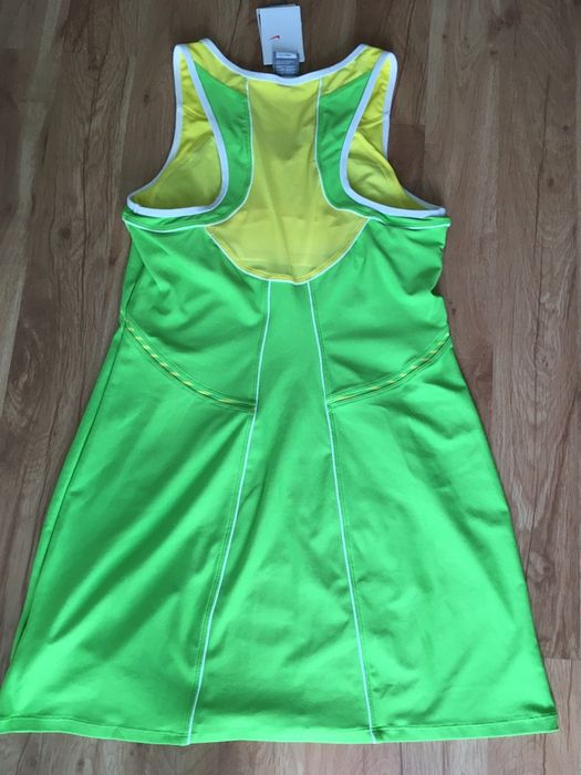 Sportowa sukienka Nike XL