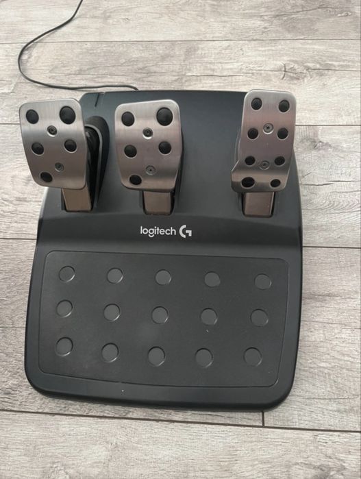 Sprzedam Logitech G29 – stan bardzo dobry