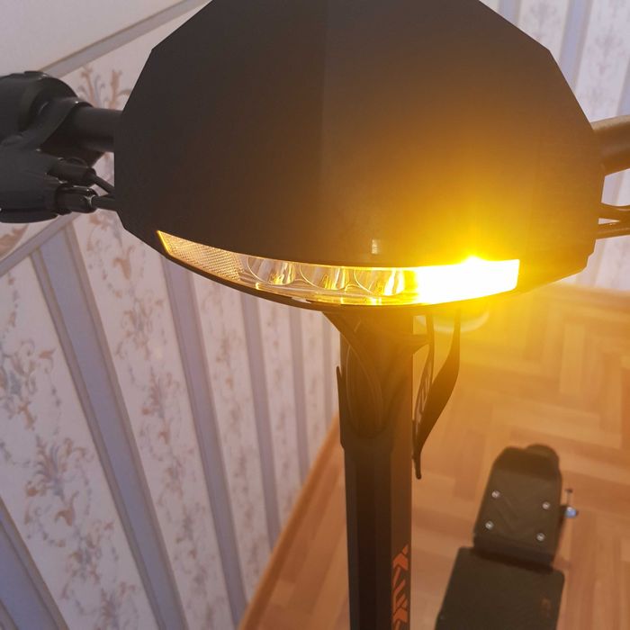 Електросамокат KuKirin G2 (2025 р.)  (800 Bт; 15 А *ч; 48 В)