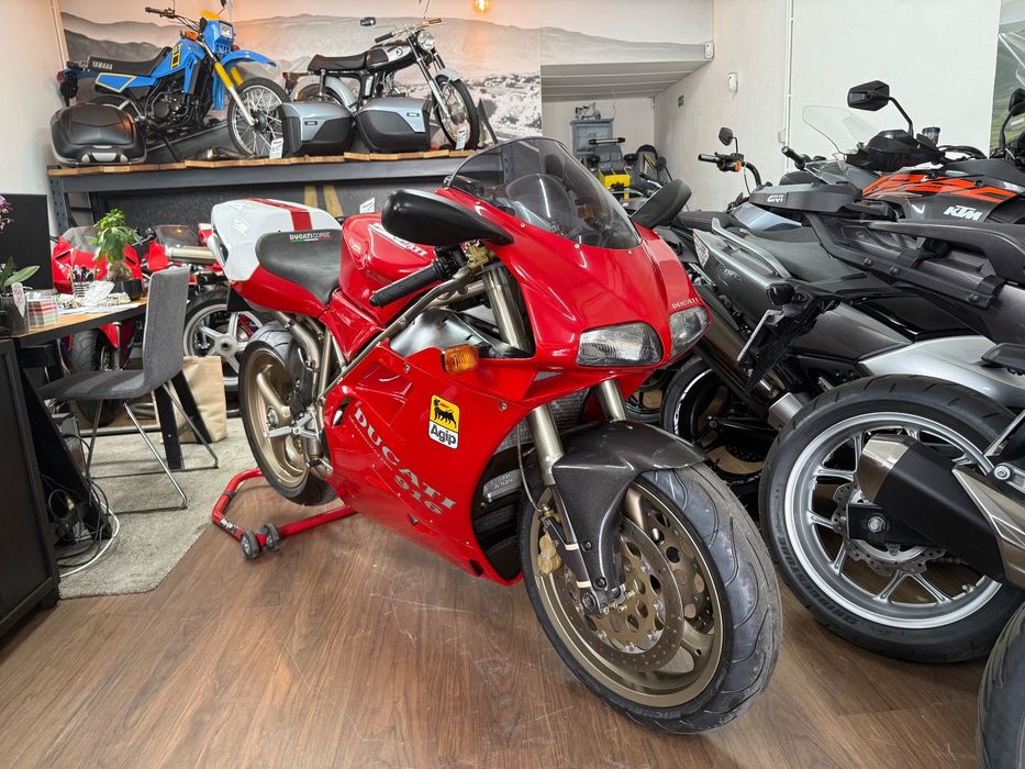 Ducati 916