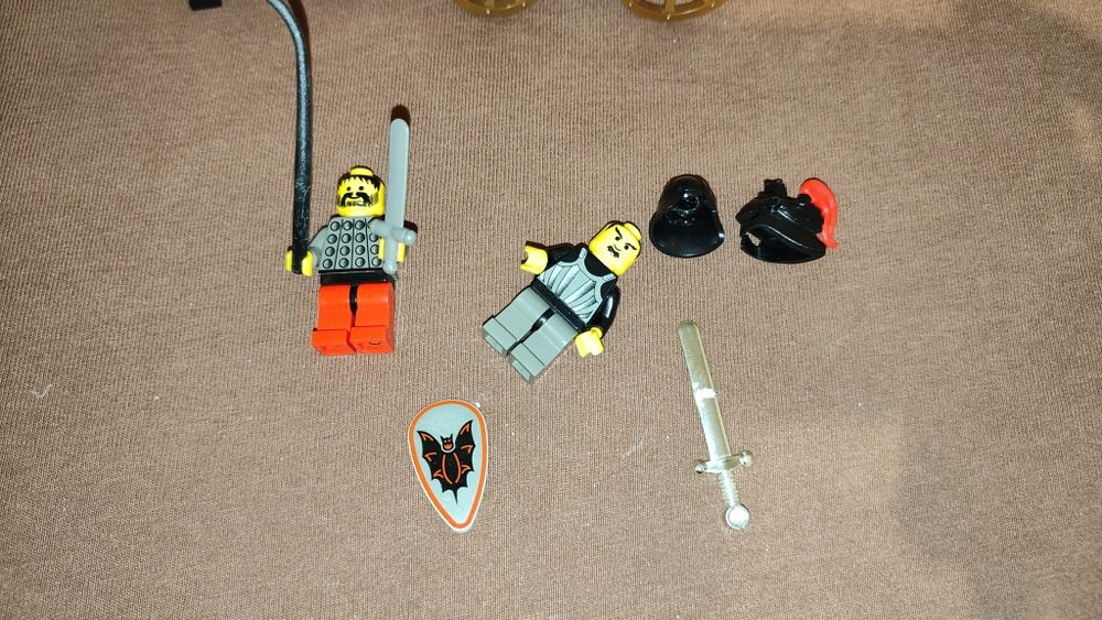 LEGO 6027 bat lord's catapult