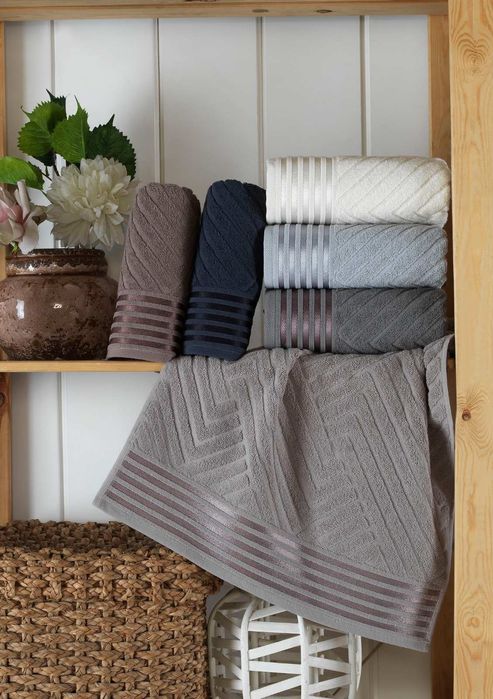 Рушники банні Luisa. Щільність 500гр/м.кв. Туреччина. 100% бавовна.