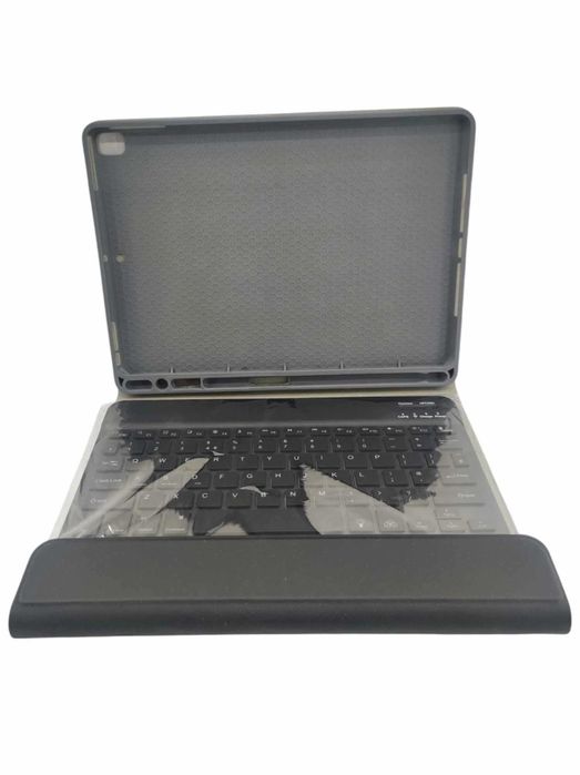 etui z klawiaturą do APPLE iPAD