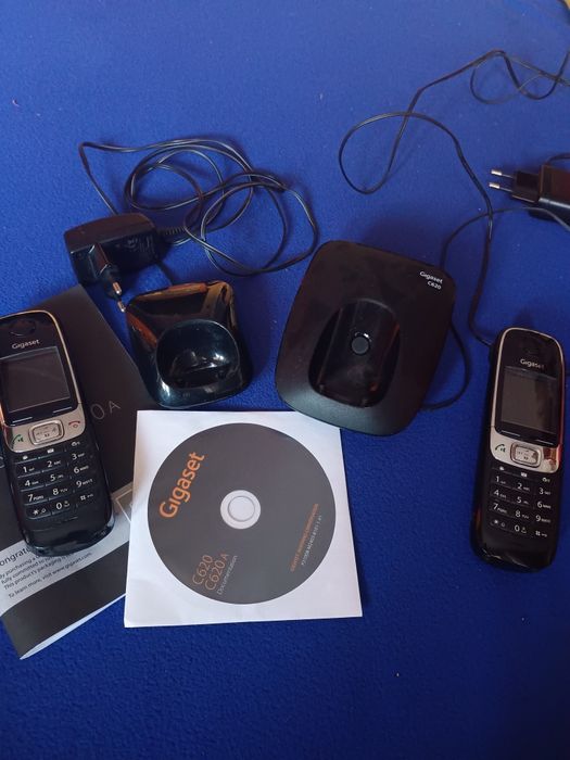Bezprzewodowy telefon stacjonarny Gigaset z dwoma słuchawkami