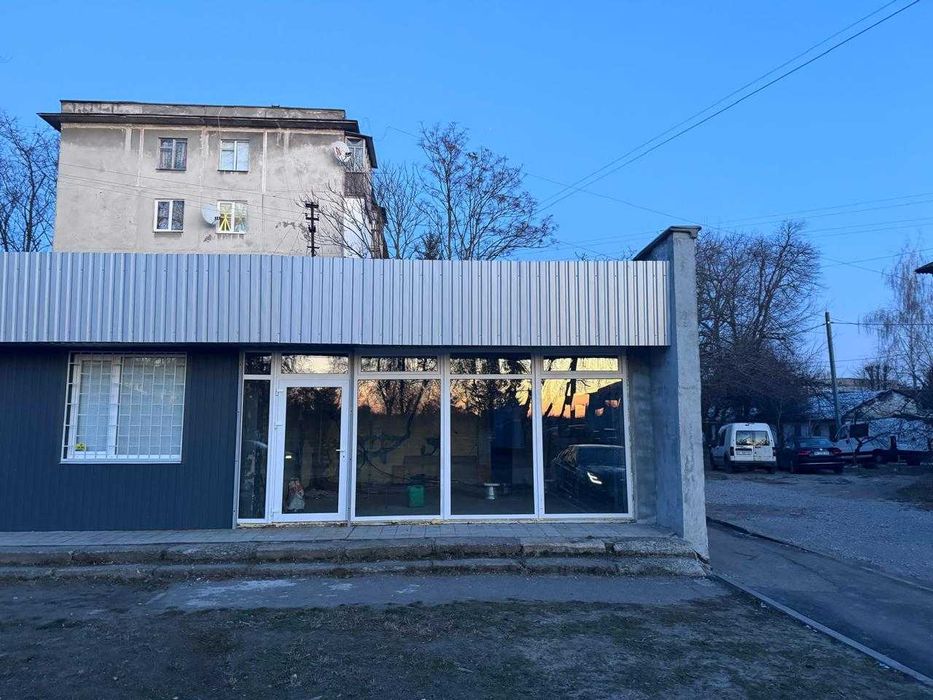 Продам нежитлове комерційне приміщення (70 м²)