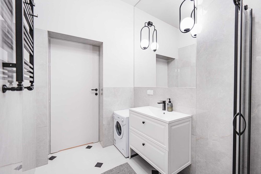 Ciche studio 25 m² | Stare Miasto | odnowiona kamienica