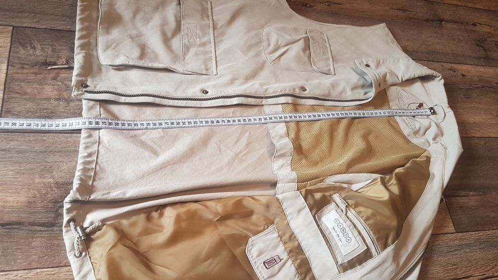 Жилетка, размер XL. Б/ у