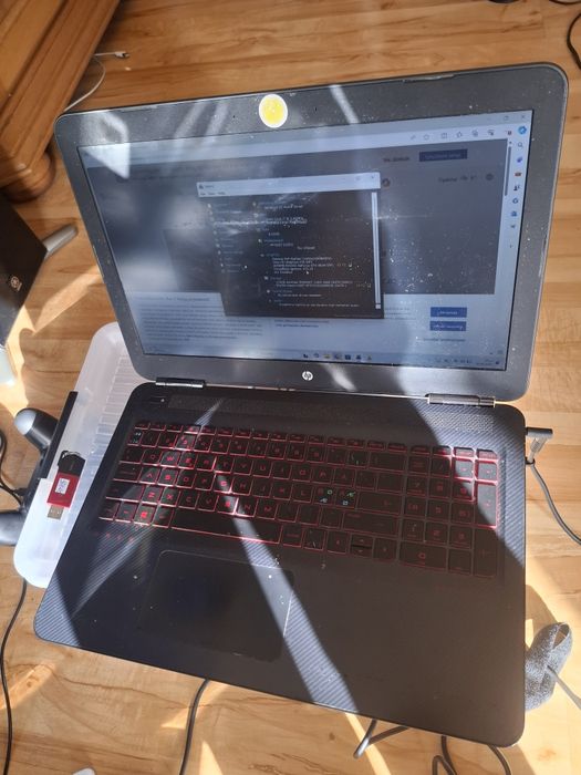 Laptop msi M179e 8g.16 ram