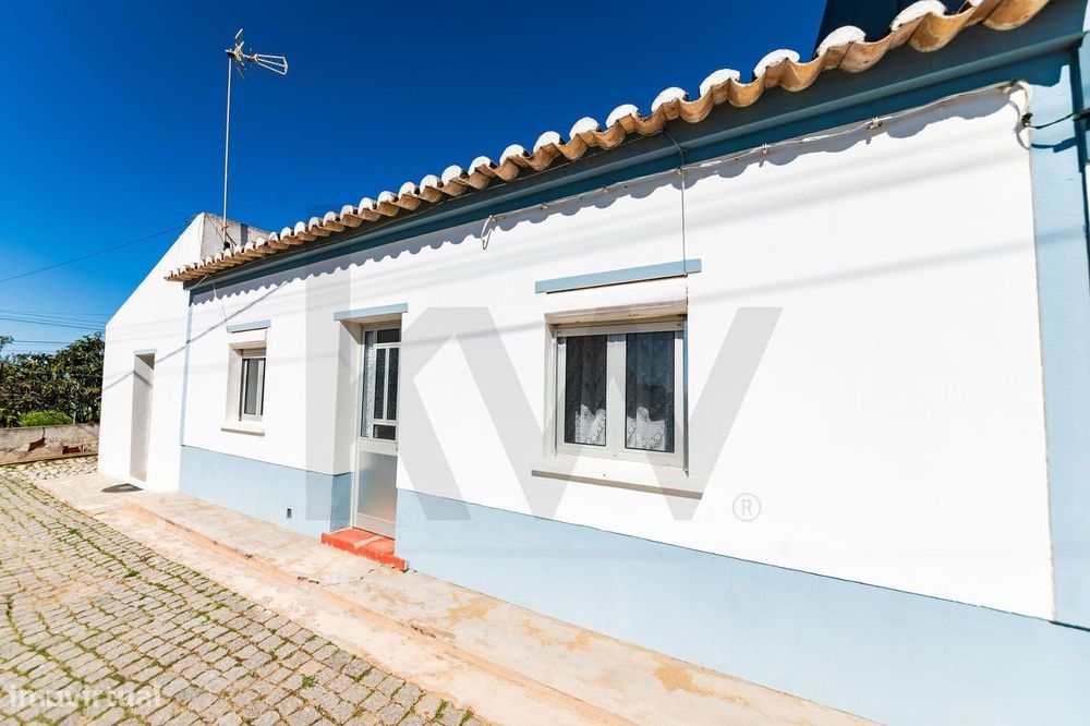 Moradia T4 com terreno em Sagres