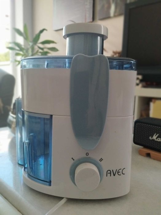 Maquina de sumos nova