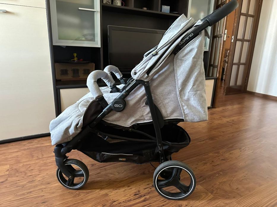 Дитяча коляска для двійні EasyGo