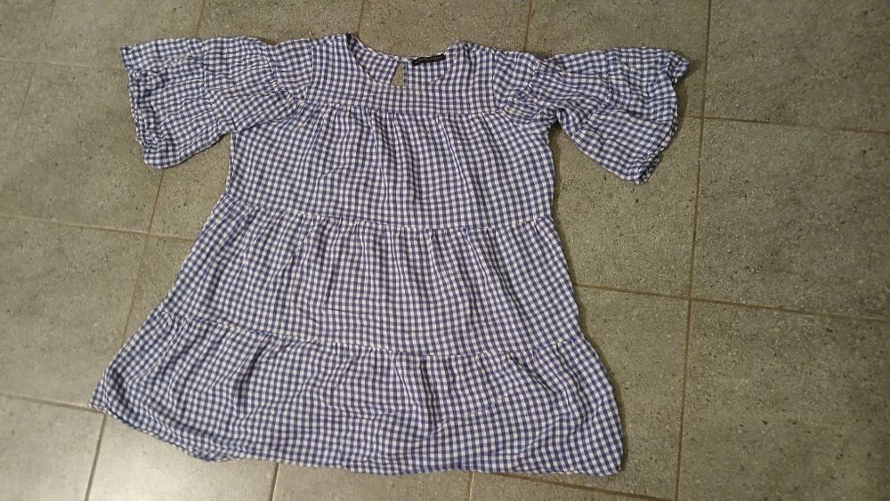 Sukienka Carry r 40 kratka Stan b dobry