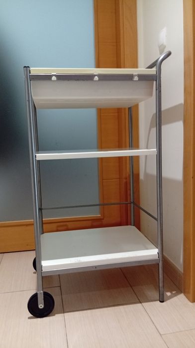 Carrinho de apoio de cozinha