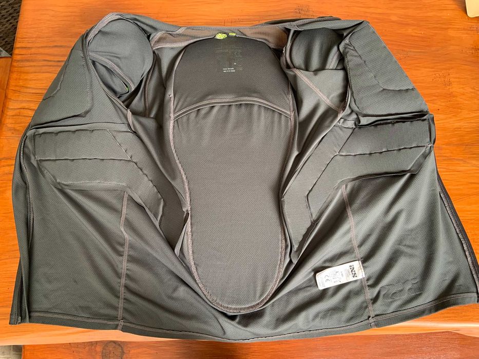Colete iXS Carve Upper Body Protector - Tamanho L