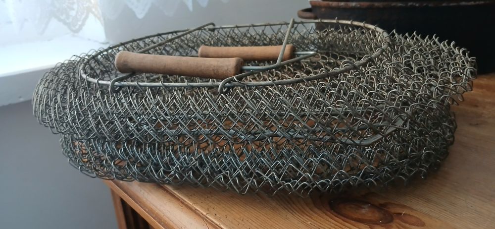 Stara siatka wędkarska,  2szt. Metalowa, nec, koszyk na ryby