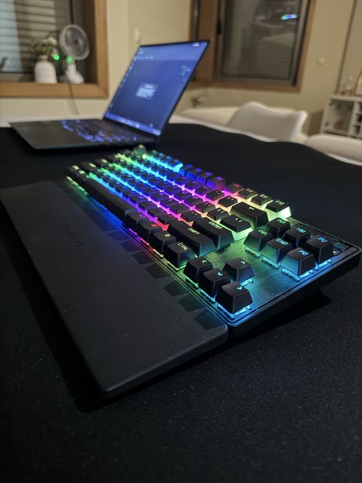 NOVO Teclado SteelSeries Apex Pro TKL Wireless
