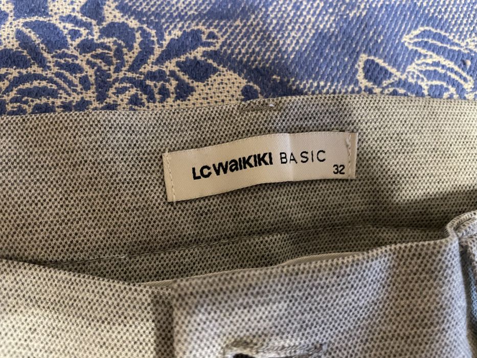 Сірі штани Waikiki 32