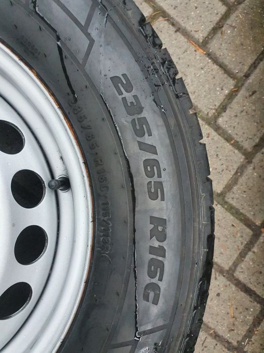 Felgi stalowe 16 Mercedes Sprinter Vw Crafter oryginał Pirelli opony