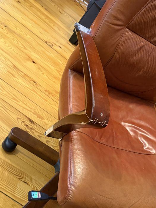 Skórzany fotel biurowy  krzesło biurowe