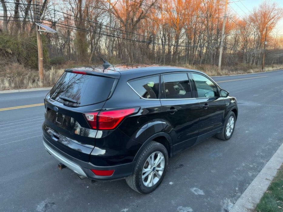 Ford Escape Titanium      2017