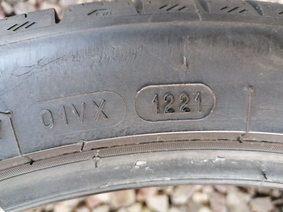 Opony 235/40r19 Kleber para