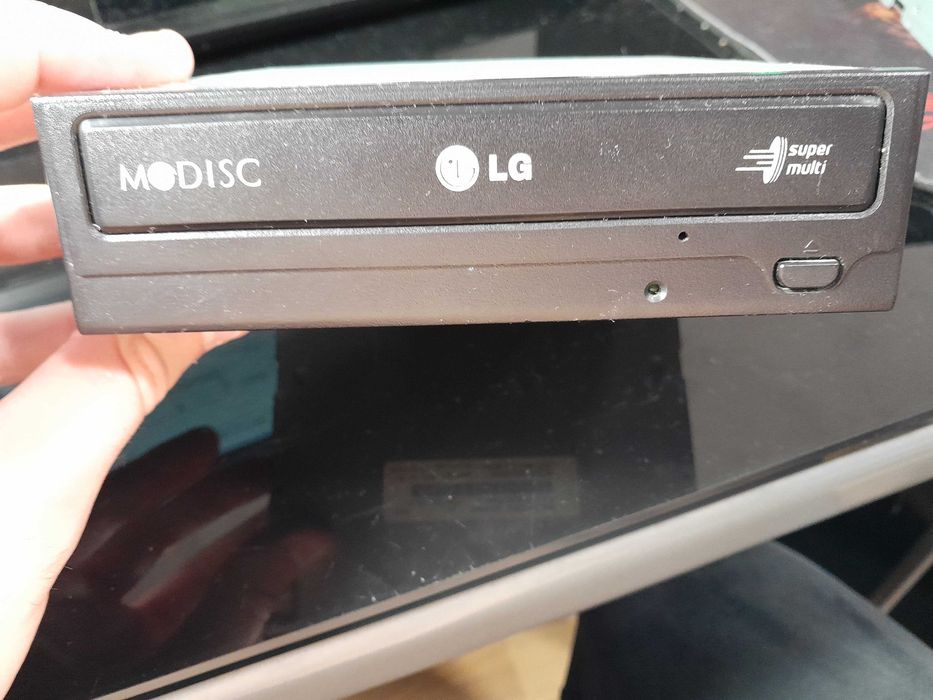 LG DVD Drive for PC (SATA)64729938514817121