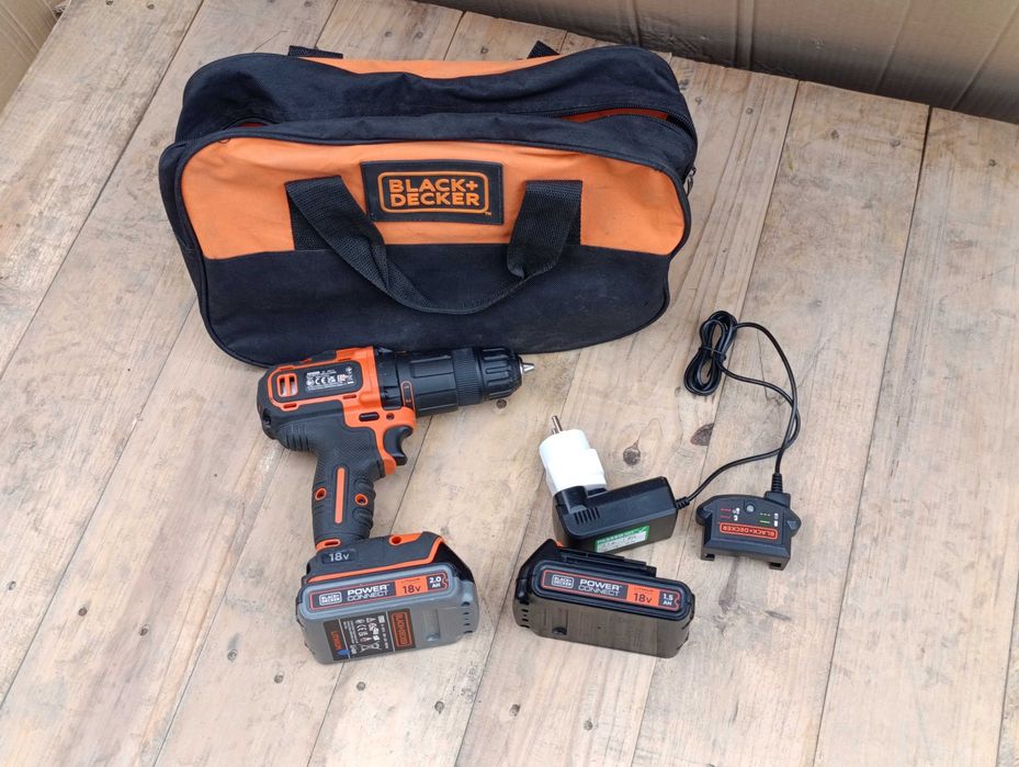 Wkrętarka wiertarka Black Decker 18V z udarem 2 akumulatory ładowarka