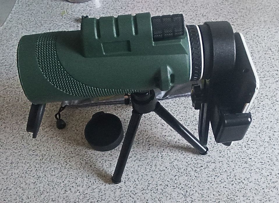 Телескоп труба монокуляр повний комплект тринога та адаптер