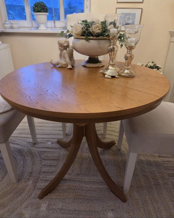 Продам дубовий стіл