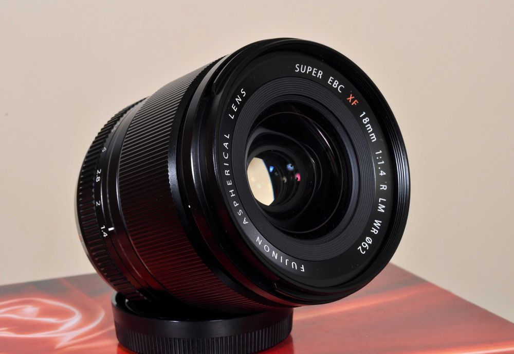 Fuji X-T30III novo + XF 18mm F: 1.4 WR como novo. Garantia Fuji PT.