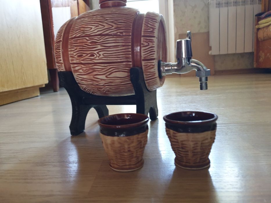 Бочонок для вина.