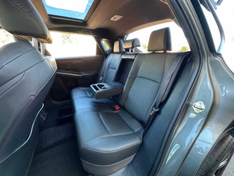 Toyota BZ4X      2023