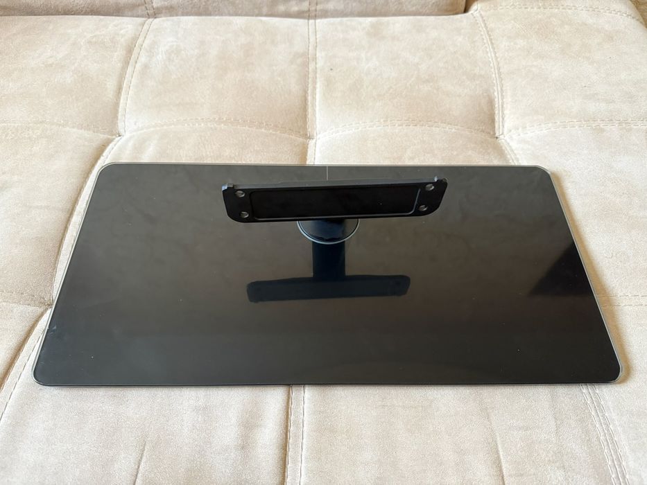 Подставка для телевизора Phillips.