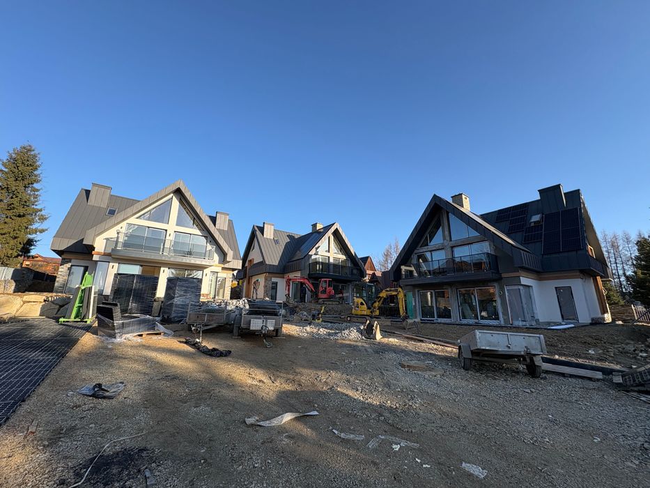 Firma budowlana, budowa domu