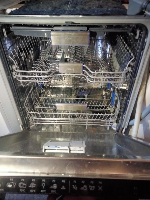 Zmywarka Beko 60 do zabudowy,, uszkodzona,,