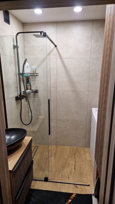 Wykończenia wnętrz / Remont/, prace budowlane