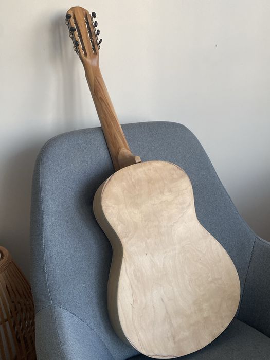 Вінтажна гітара Львів