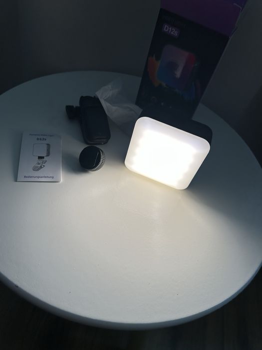 Mala lampka LED do zdjec