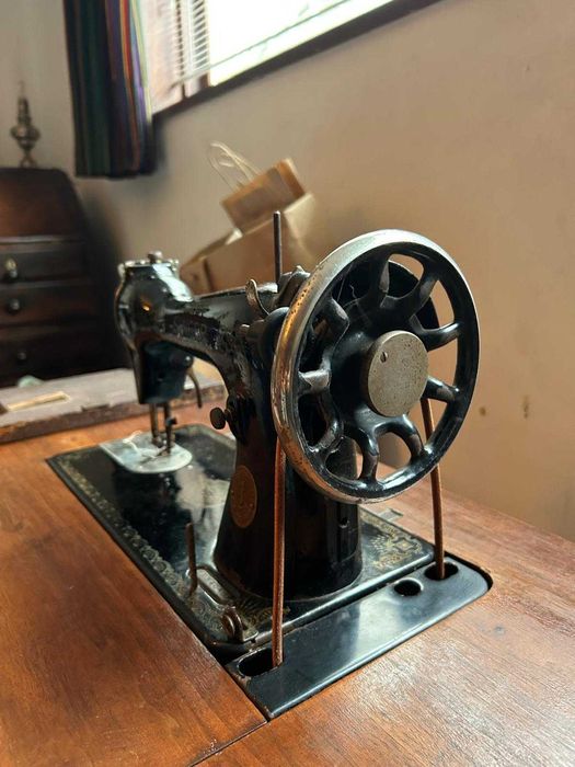 Máquina de costura Singer