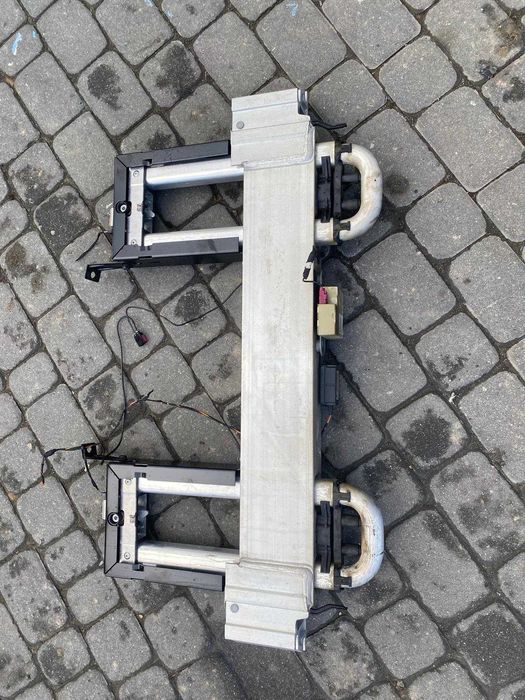 Zagłówek kapotażowy pałąk AIRBAG BMW 6 f12 M6 14-